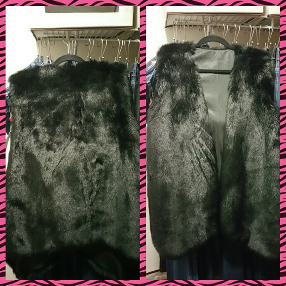 Black faux fur size Large Vest