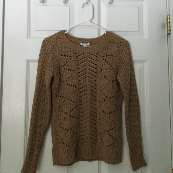 Brown cable knit sweater