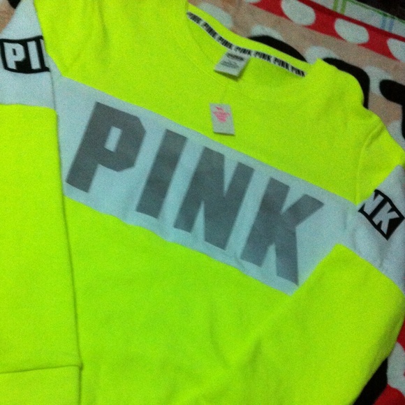 PINK Victoria's Secret Sweaters - NWT VS PINK VARSITY CREWNECK SIZE M