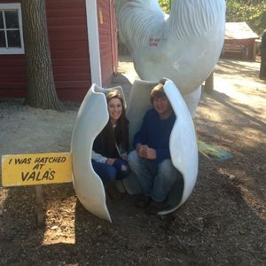 Meet your Posher, Laura