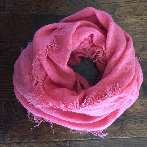 Nordstrom BP bubblegum pink infinity scarf