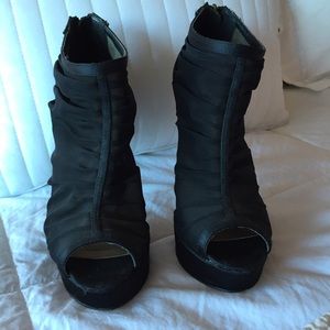 Chinese laundry black open toe bootie heels