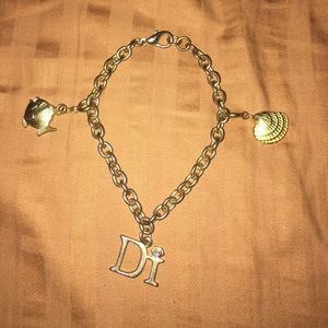 Charm bracelet