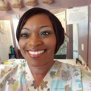 Meet your Posher, Ella