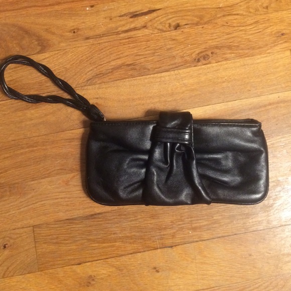 Express wristlet