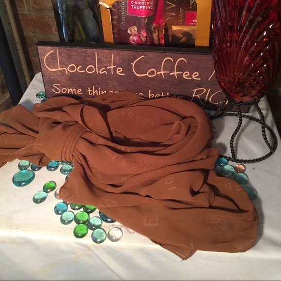 Fendi Large Scarf/Wrap - Picture 4 of 4