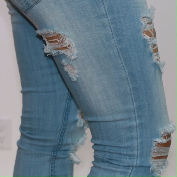 SOLD Ripped blue jeans๐ - Picture 4 of 4