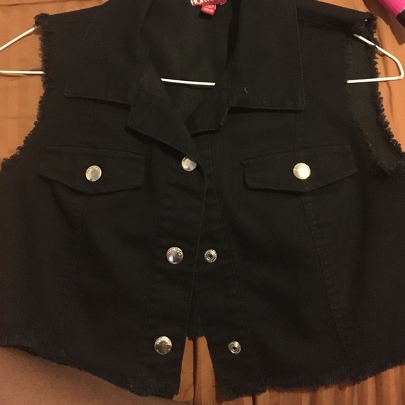 Cropped jacket