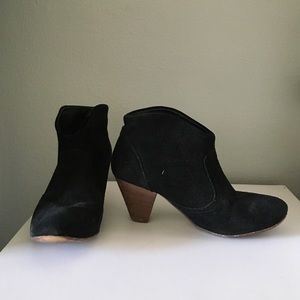 Steven by Steve Madden Pembook black suede booties