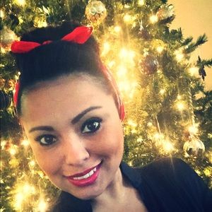 Meet your Posher, Karol