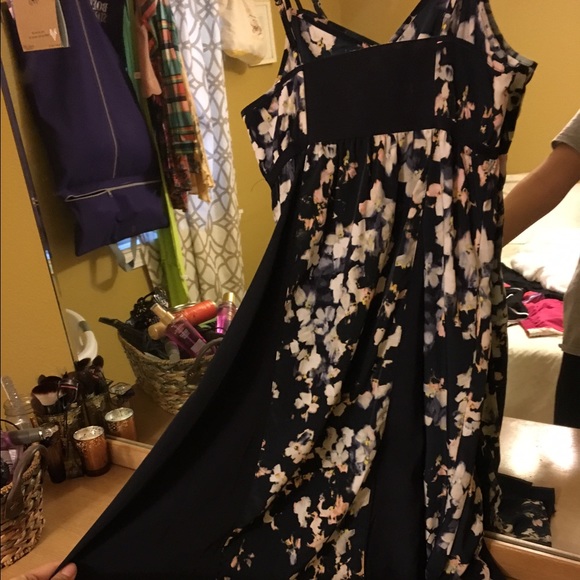 Vera wang dress - Picture 3 of 3