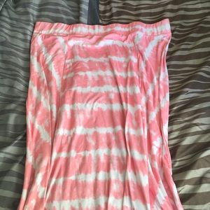 Long pink maxi skirt