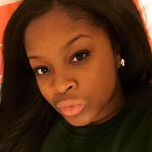 Meet your Posher, Renee