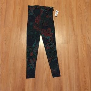 Leggings small