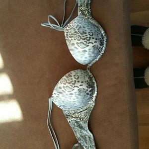 Vs pink nwot push up bra 36 C