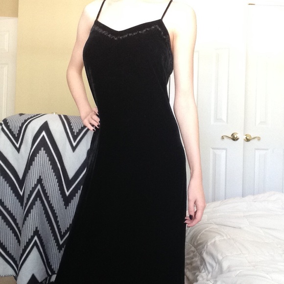 {Beautiful Black Dress}