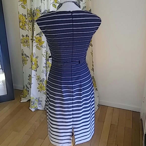 Work or Cocktail dress - Picture 3 of 3