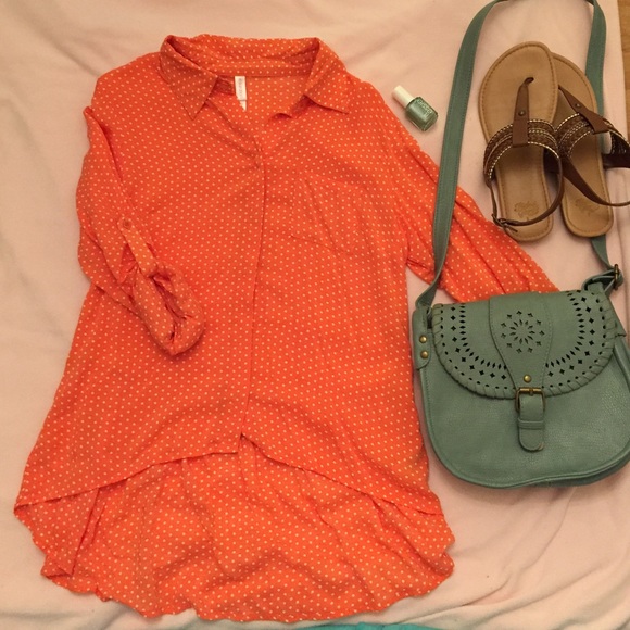 Lovely & flowing blouse • Perfect for spring!