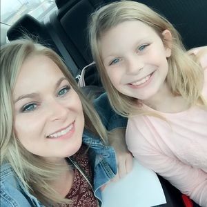 Meet your Posher, Angie