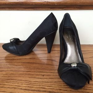 Authentic NEW Coach Classic Black Alaina Pumps