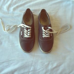 Barely Worn Women's 8.5 Authentic Lo Pro- Vans