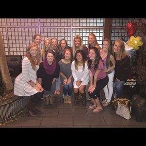 Meet your Posher, Chloe