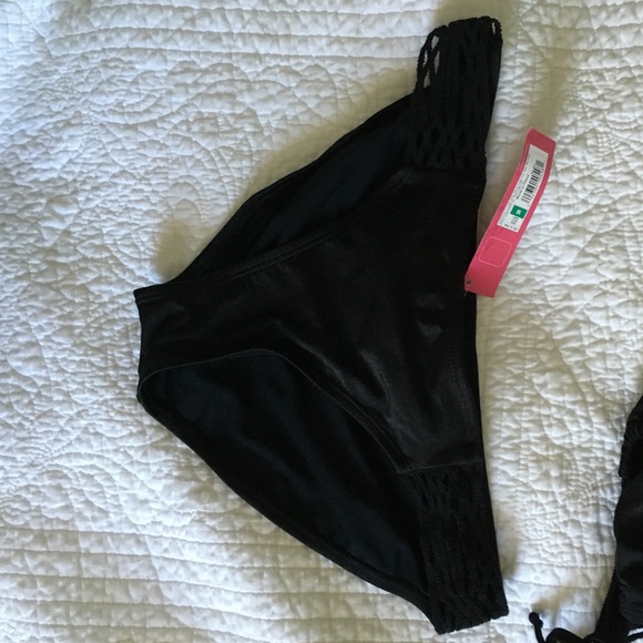 Two piece black bathing suit - Picture 2 of 4