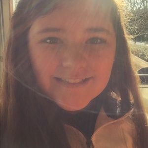 Meet your Posher, Halie