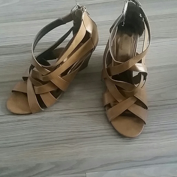 Open toe wedge sandal