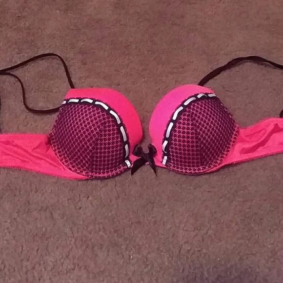 32a VS very sexy push up