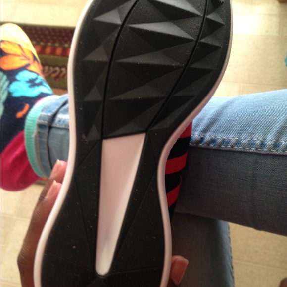 Adidas - Picture 3 of 4