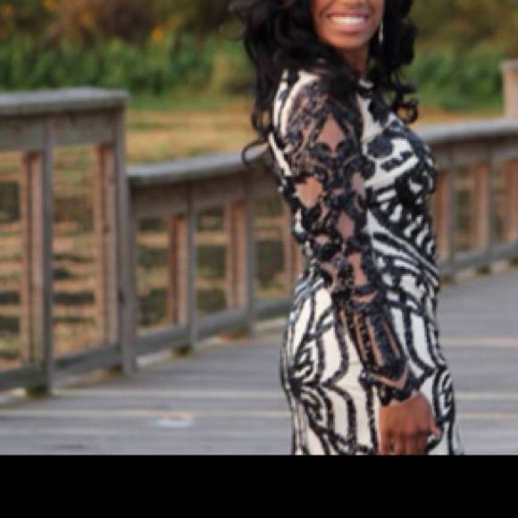 BeBe dress - Picture 3 of 4