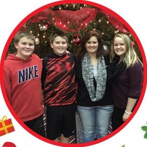 Meet your Posher, Leslie