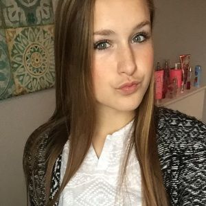 Meet your Posher, Joellen