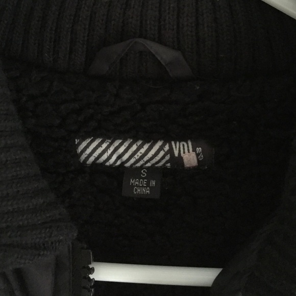 Volcom Jacket - Picture 2 of 4