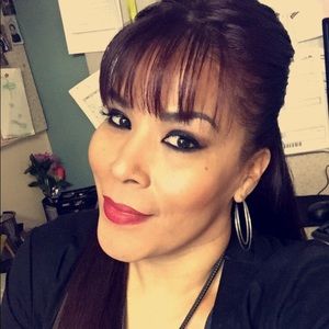 Meet your Posher, Lisa