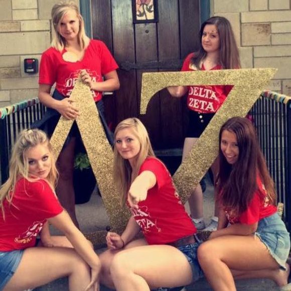 Meet your Posher, Carrissa - Picture 1 of 1