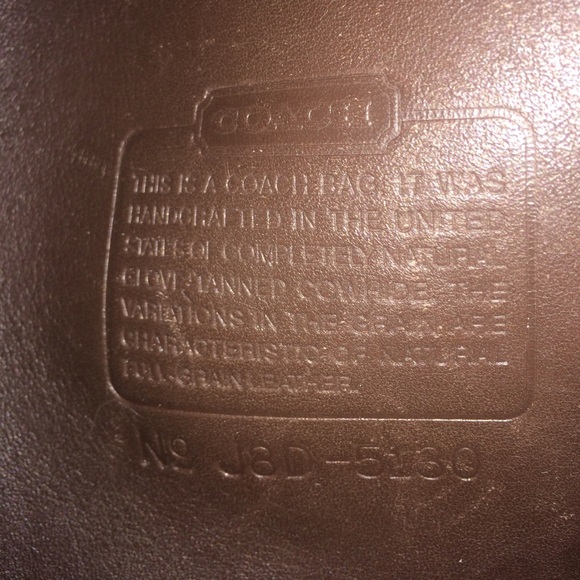 Pristine 5130 Chocolate Station Bag! ๐โผ๏ธ - Picture 4 of 4