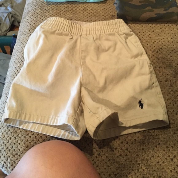 Polo shorts in great condition size 12 month