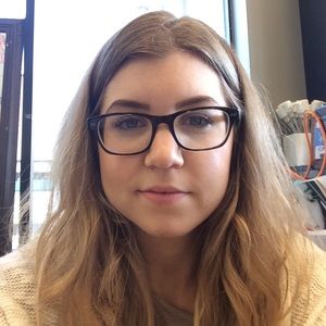 Meet your Posher, Nicole