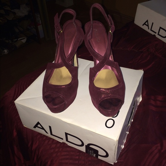 Aldo Burgundy crisscross high heels - Picture 1 of 4
