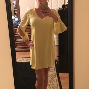 Cold shoulder dress, never worn