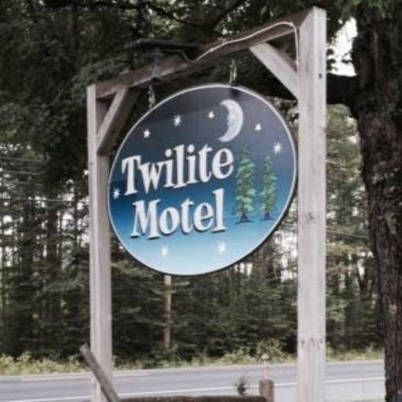 Meet your Posher, Patsy - Picture 1 of 1