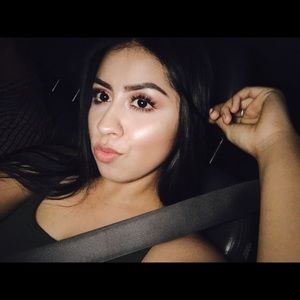 Meet your Posher, Alondra