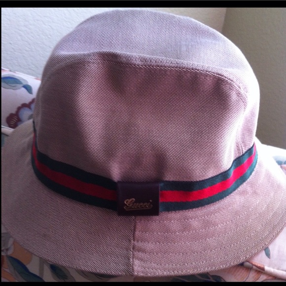 pink gucci bucket hat