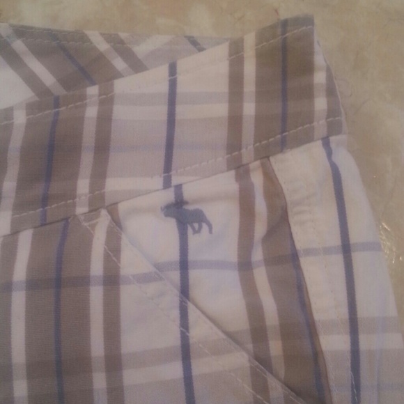 "SOLD IN BUNDLE" lot 2 ABERCROMBIE & FITCH SHORTS - Picture 3 of 4