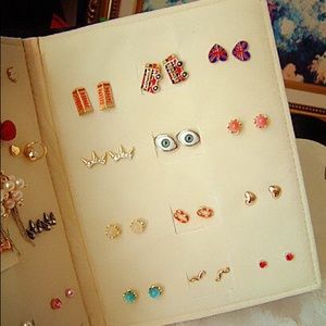 Book of earrings