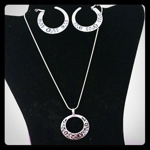 Lia Sophia Necklace and Earring Set