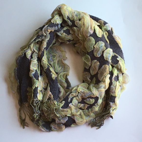Accessories - HP Y/G 100% PASHMINA BUBBLE SCARF