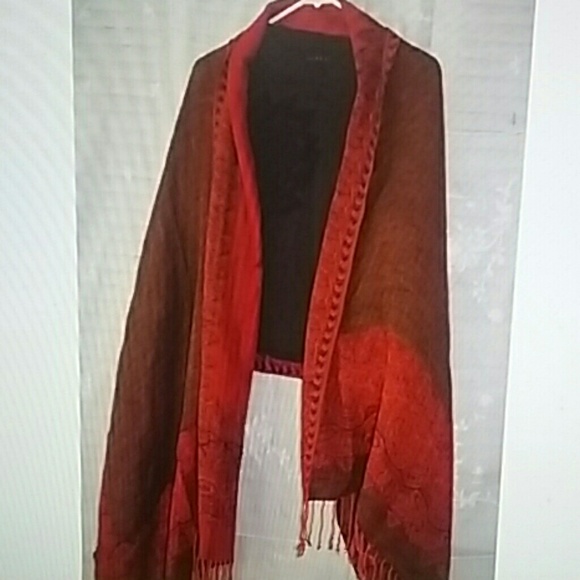 Reversible  Color  Scarf/Pashmina - Picture 3 of 4